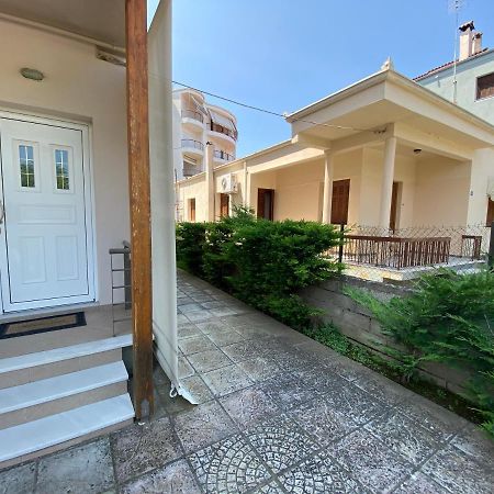 Cozy And Quiet Mini City Apartment Trikala  Exterior foto