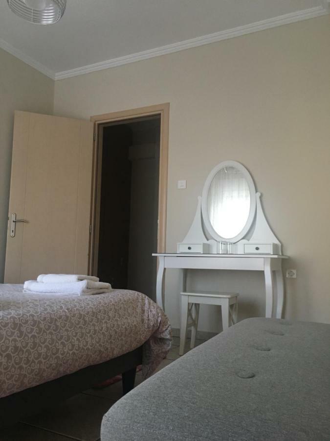 Cozy And Quiet Mini City Apartment Trikala  Exterior foto